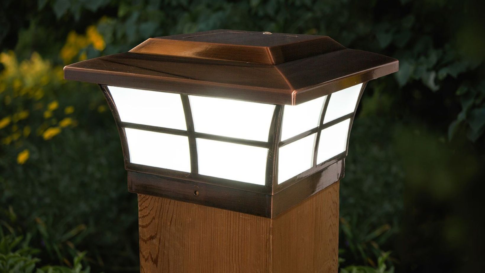 Advantages of Solar Post Cap Lights